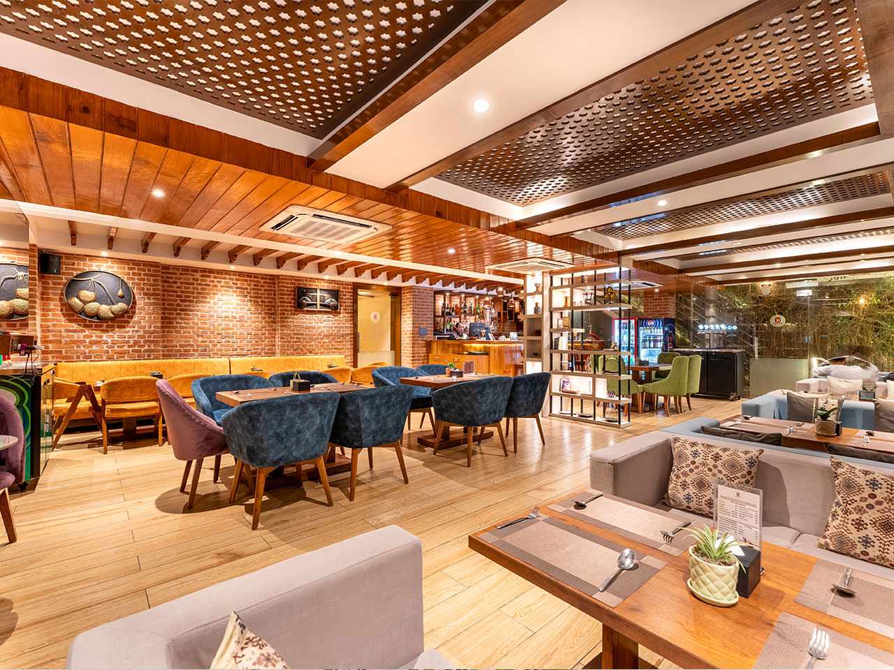Heaven's Lounge Bar